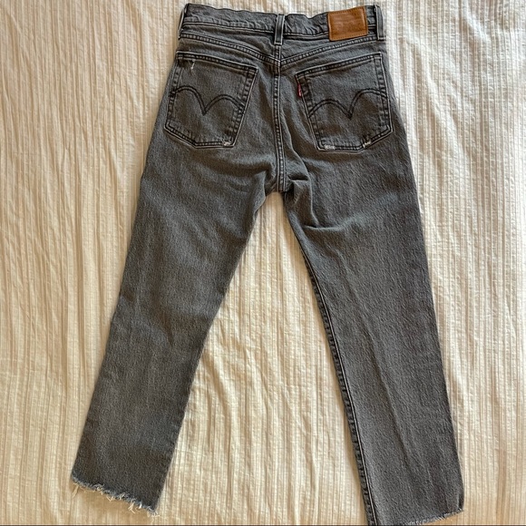 Levi’s Wedgie High Waist Crop Straight Leg Jeans - Picture 3 of 8